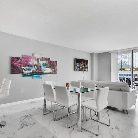 The Club At Brickell Bay Luxury Suites Miami Eksteriør billede