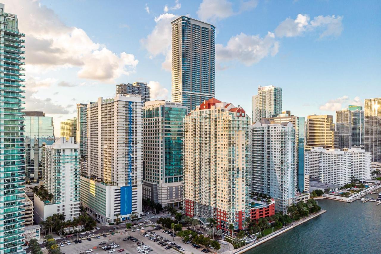 The Club At Brickell Bay Luxury Suites Miami Eksteriør billede