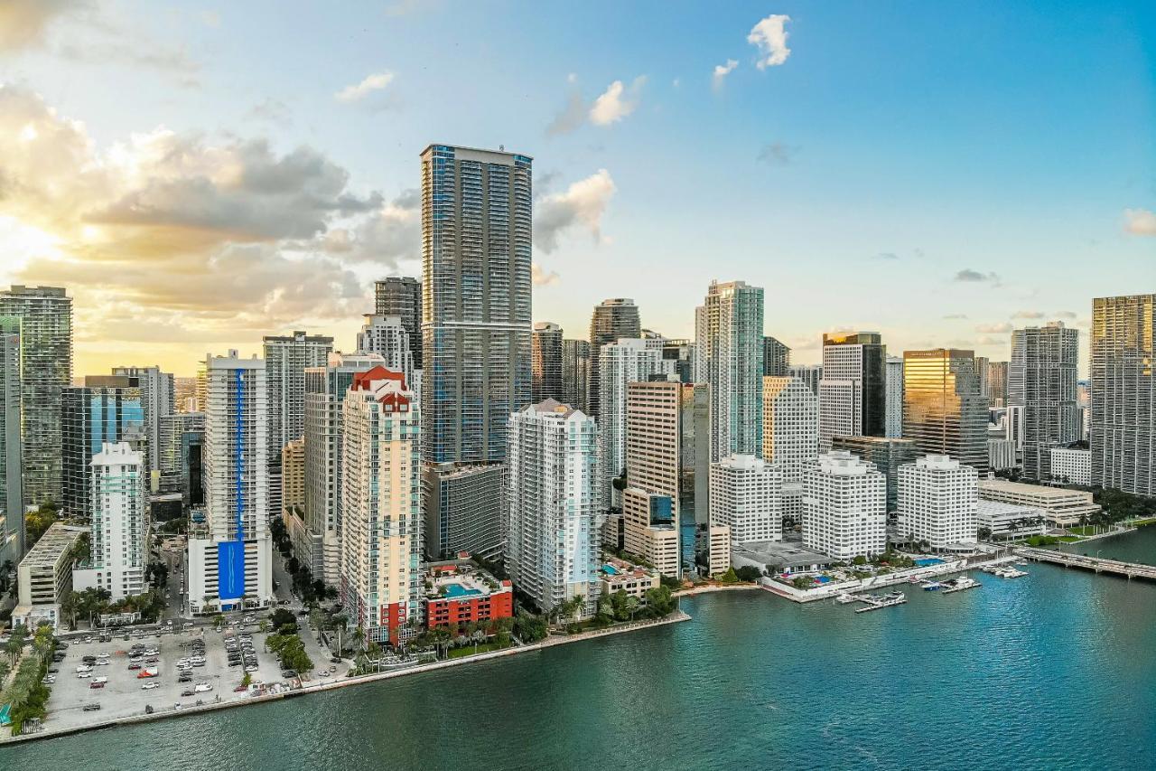 The Club At Brickell Bay Luxury Suites Miami Eksteriør billede