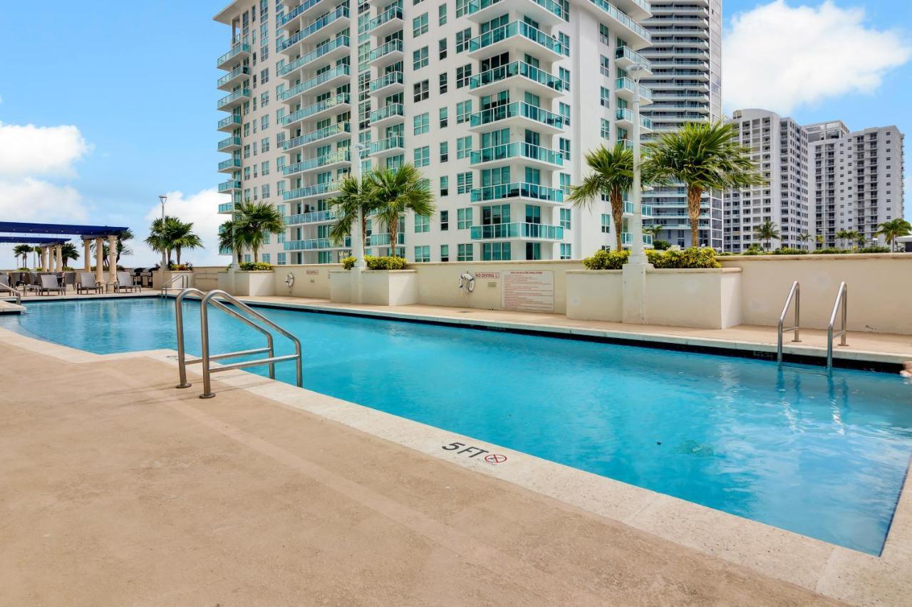 The Club At Brickell Bay Luxury Suites Miami Eksteriør billede