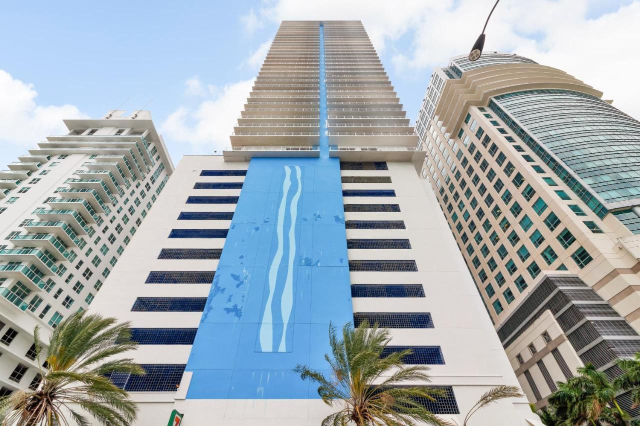 The Club At Brickell Bay Luxury Suites Miami Eksteriør billede